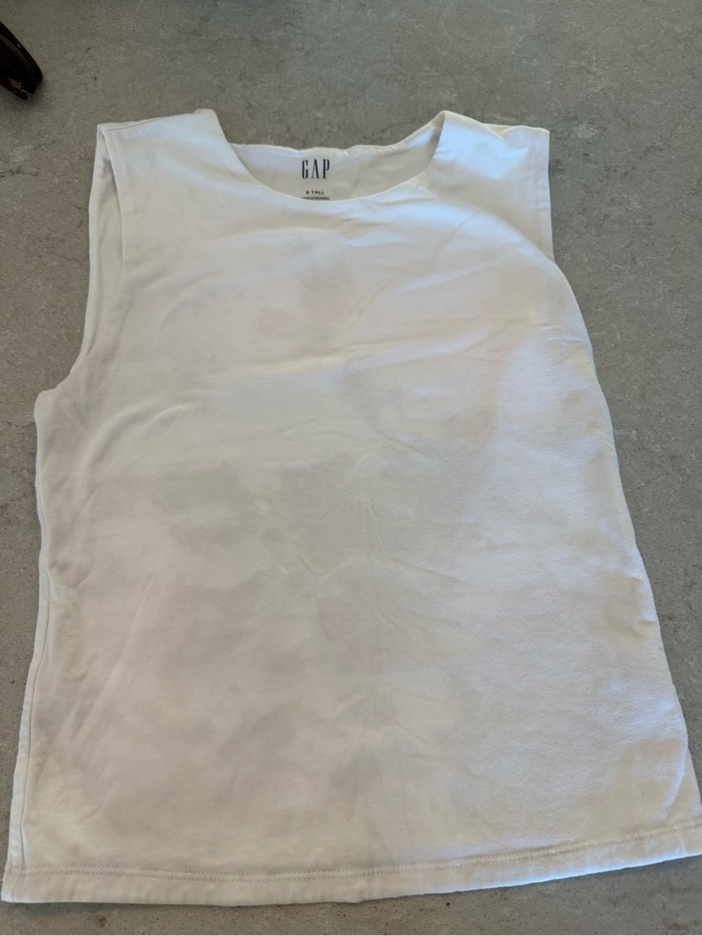 GAP White Women's Sleeveless Tank